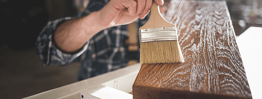 varnishing & staining service